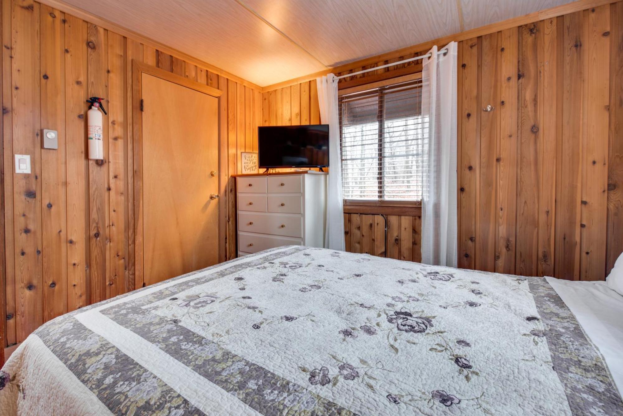 Gouldsboro Cabin With Fire Pit And Community Perks! Exterior foto